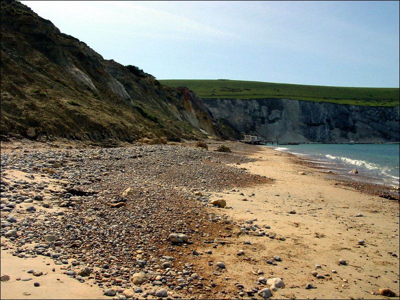 gal/holiday/Isle of Wight 2003/Alum_Bay_beach_DSC07416.JPG